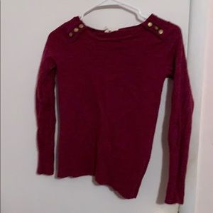 Maroon sweater
